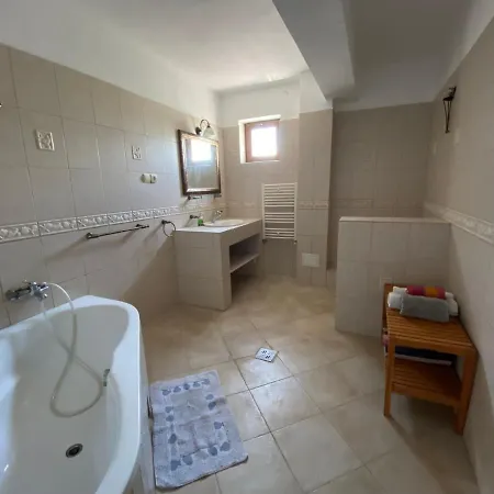 Seascape Guest house 2 Mai